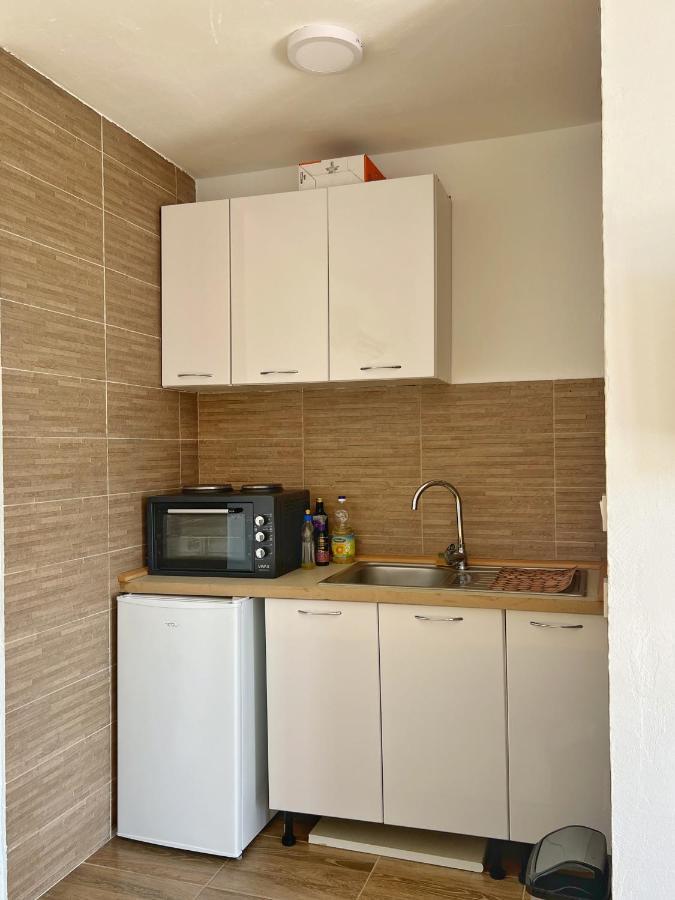 Jg Studio Apartment Vranjina Exteriör bild